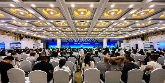 中國(guó)綠色食品協(xié)會(huì)2025第二屆綠色農(nóng)業(yè)生產(chǎn)資料發(fā)展大會(huì)在內(nèi)蒙古巴彥淖爾隆重開幕